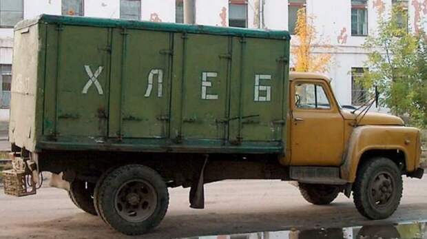Почему микроавтобус УАЗ-452 называют «буханка»: разбираемся в прозвищах продукции ульяновского производителя