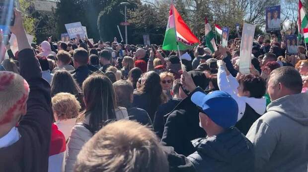 Венгрия превратилась в арену борьбы США и ЕС