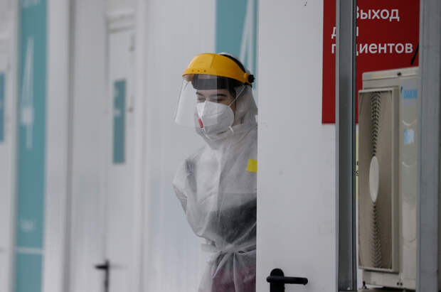 Начались поиски привезшего друга в больницу с обезьяньей оспой россиянина