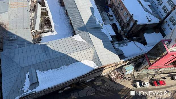 Екатеринбург предупредили о коварных крышах