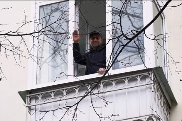 В мае позапрошлого года лидер группы «ДДТ» Юрий Шевчук со сцены в Уфе неожиданно обхаял спецоперацию и лично президента страны.-6