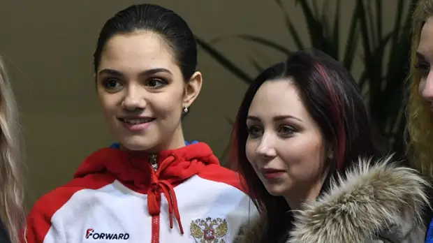 Агент назвал отписку Медведевой от Instagram-аккаунта Туктамышевой «технической ошибкой»