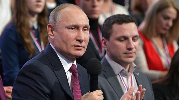 Путин попросил передавать ему и правоохранителям данные о нападках на активистов ОНФ