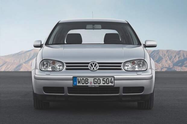 Volkswagen Golf IV – доступный автомобиль для принца. | Фото: cheatsheet.com.