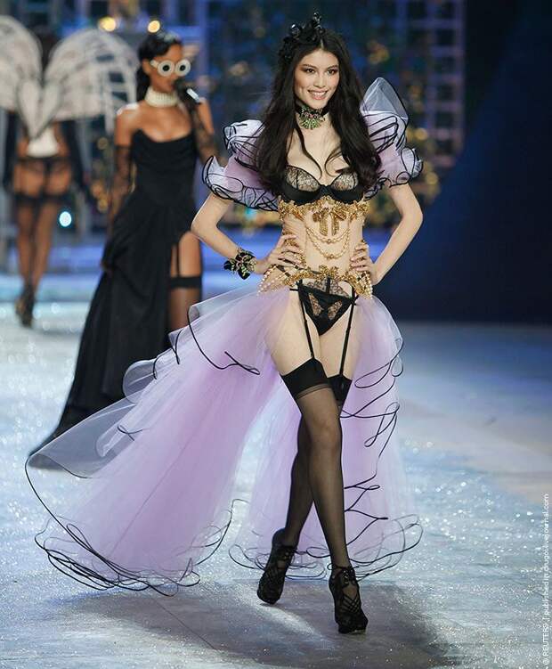 Victoria Secret Fashion Show 2012 (26 фото)