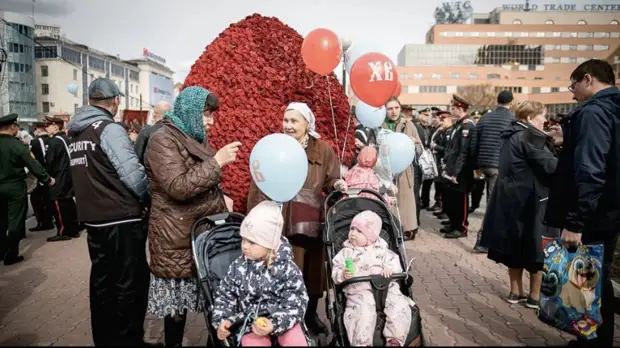 На крестный ход вышли 4500 уральцев