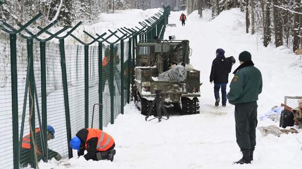 В Латвии завершили постройку заграждений на границе с Россией