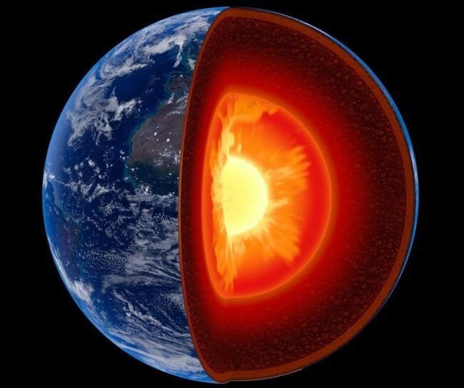 Упрощенное строение Земли/ © geography-ege.ru
