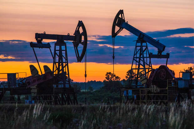 Страны ОПЕК+ планируют глубоко сократить добычу нефти