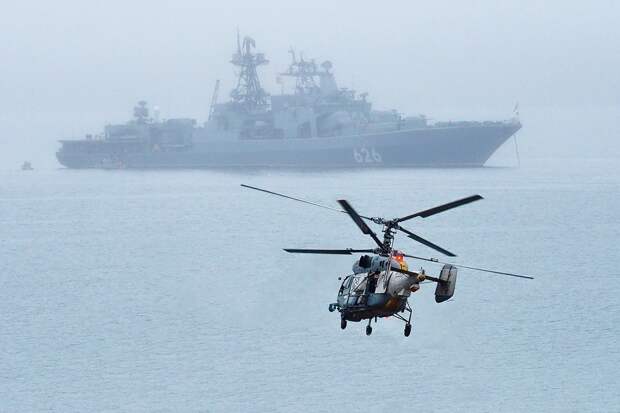 Опубликованы кадры ночного уничтожения морских дронов ВСУ в Черном море