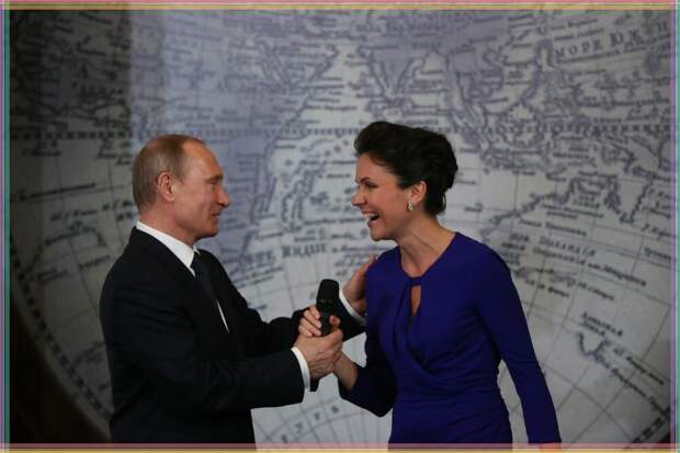 2010 г. Вручение диплома за масштабный проект «Тикси...».