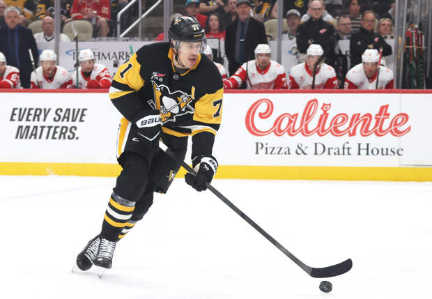 Малкин оформил хет-трик в матче НХЛ