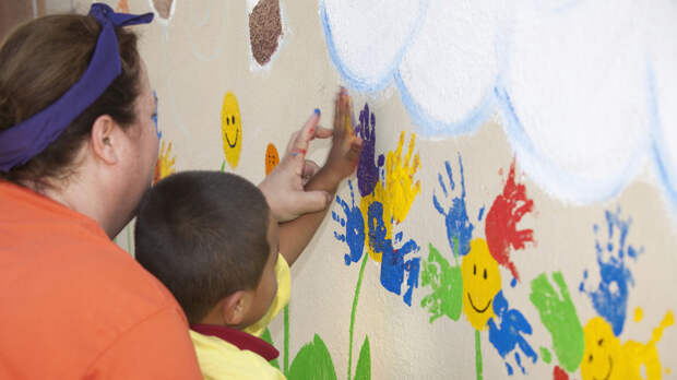 Минпросвещения обновит стандарты детсадов и усилит воспитательную работу