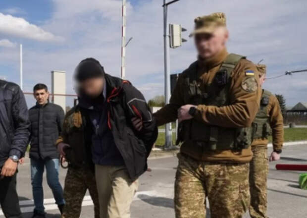 Вместо обмена — экстрадиция: Украина выдала Азербайджану участника СВО