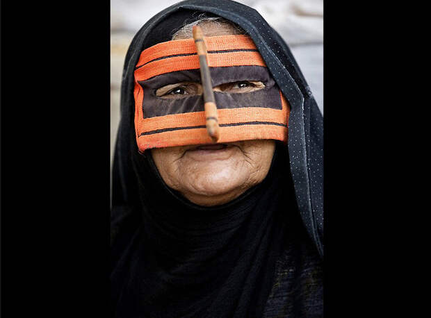 17 фото иранских женщин в традиционных масках, и откуда пошла эта традиция