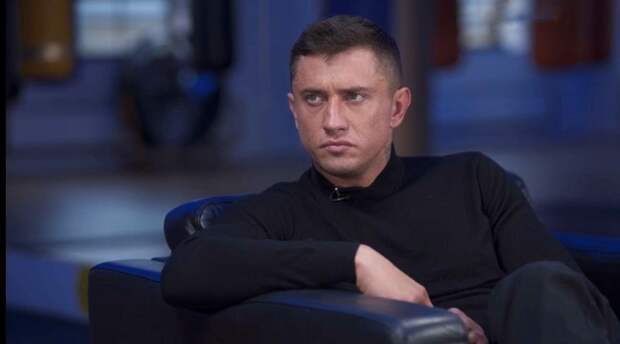 Прилучный не заплатил долг