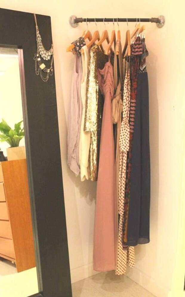Недорогой шкаф для одежды своими руками