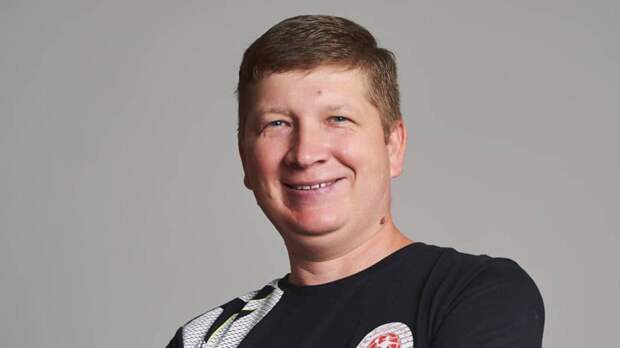 Врач гандбольного клуба «Астраханочка» вернул к жизни пассажира авиарейса Самара — Москва