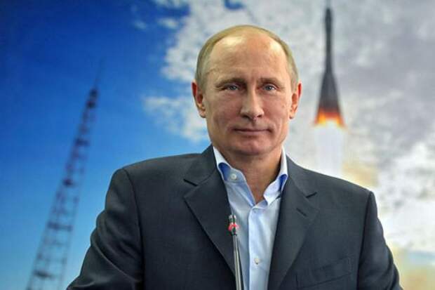 Авторитарность или здравый смысл: Путин обеспечил возрождение России - СМИ