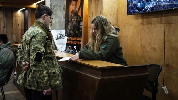 Пленный боевик ВСУ рассказал о массовой мобилизации на Украине