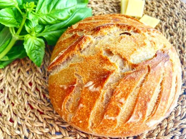 Хлеб в кастрюле без замеса - 2 рецепта + видео