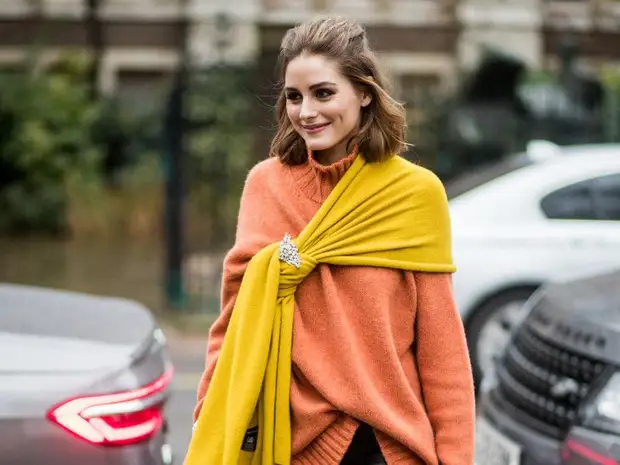 Броши, шляпки и ожерелье: носим любимые аксессуары Елизавета II