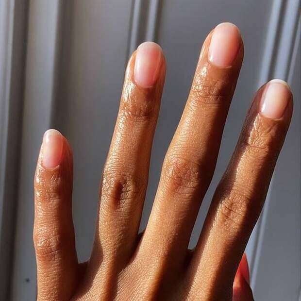Эти 12 осенних оттенков для ногтей всегда выглядят стильно и актуально