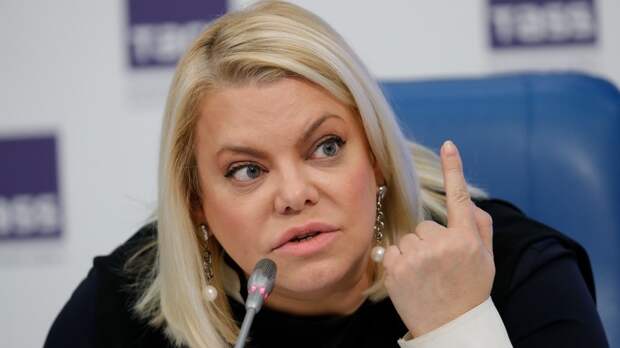 Яна Поплавская неоднократно направляла жалобы в Минкульт, но каждый раз ведомство ограничивалось формальными отписками.