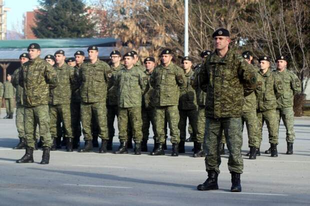 Президент Сербии Александр Вучич предупредил сограждан о надвигающейся угрозе национальным интересам страны.-2