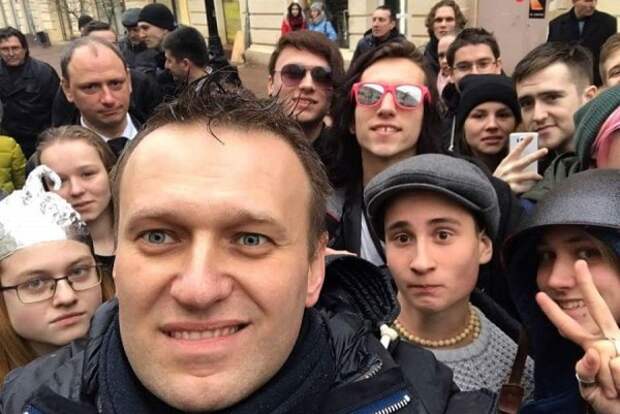Алексей Навальный: в президенты «через детей» и кровавую бойню