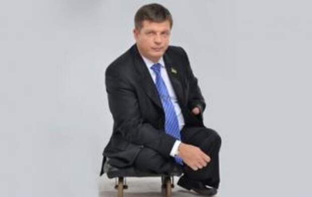 Националисты войдут в состав мини-армий и будут запугивать украинцев, заявил Журавко