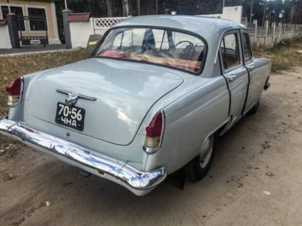Прекрасно сохранившаяся ГАЗ-21 «Волга» 1962 года выпуска (20 фото) Прекрасно сохранившаяся ГАЗ-21 «Волга» 1962 года выпуска (20 фото)