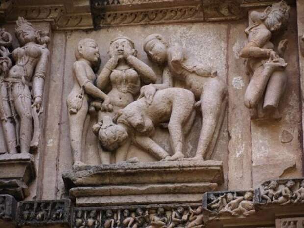 Загадочная и шокирующая Индия: Кхаджурахо – деревня эротических скульптур