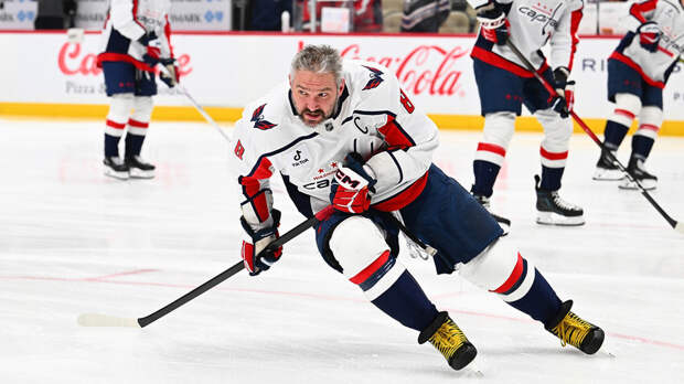 «Не знаю, последний ли это сезон»: Овечкин провёл 100-й матч против Кросби и намекнул, что может остаться в НХЛ