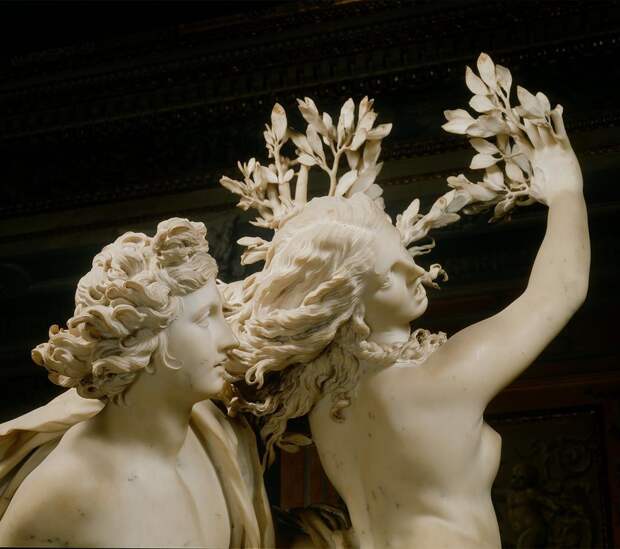 Скульптура_Джан-Лоренцо-Бернини_Аполлон-и-Дафна-1622–25_01.jpg