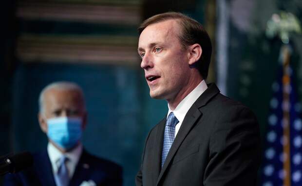 Помощник Байдена: США готовят новые пакеты военной помощи Украине