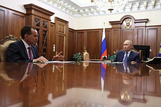 Кондратьев доложил Путину о готовности пляжей Анапы к новому сезону