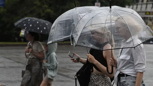 В Гидрометцентре прогнозируют ливни и град в ряде регионов России