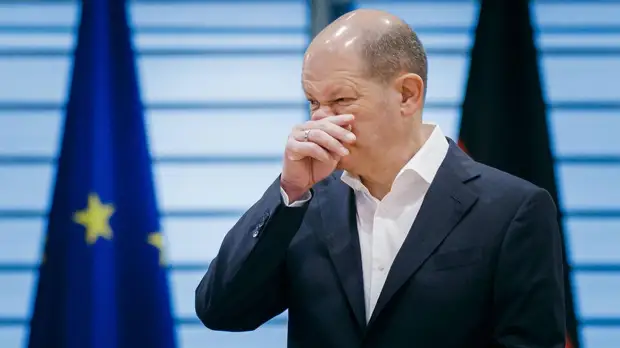 В Германии развернули кампанию шантажа и травли Шольца