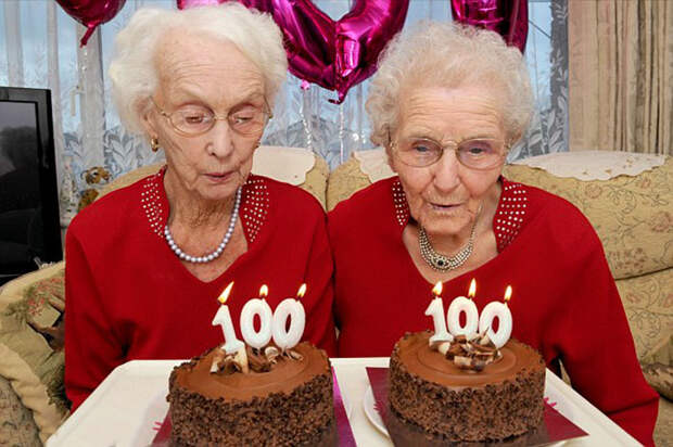 twin-sisters-celebrate-100th-birthday-irene-crump-phyllis-jones-14