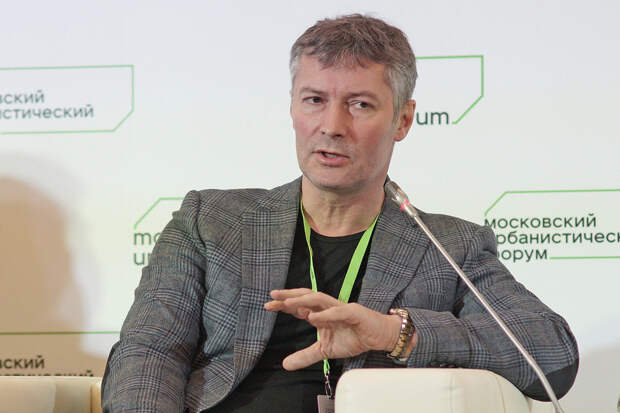 Экс-мэра Екатеринбурга арестовали на девять суток за поддержку Навального