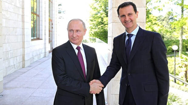 Сирийский президент поздравил Путина и российский народ с Днем Победы