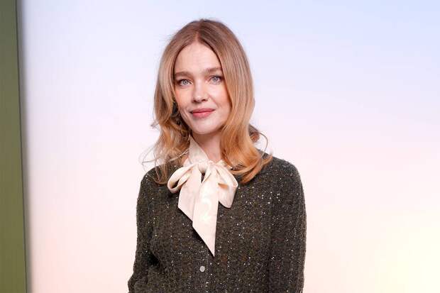 Наталью Водянову с мужем-миллиардером заметили на показе в Париже