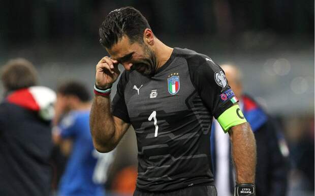 Буффон заявил об уходе в отставку вслед за Гравиной