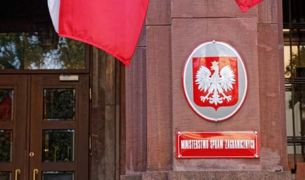 Модзилевский объяснили причину ненависти политиков Польши к России