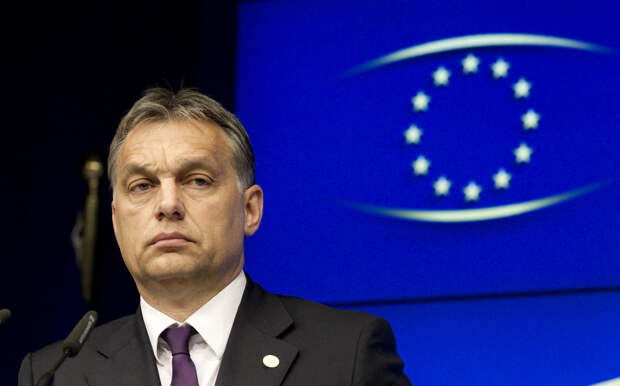 Орбан отказался аплодировать Зеленскому на встрече лидеров ЕС в Брюсселе