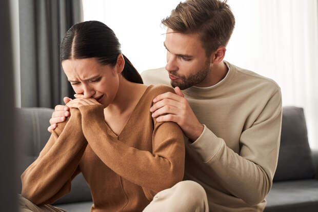 Психолог Гусева: в сложный период стоит оказывать финансовую поддержку в паре