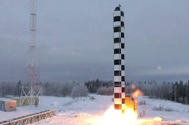 Советник Порошенко обиделся на Путина за «Сармата»