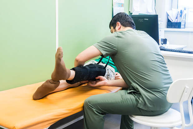 Суд заставил мэрию заплатить 215 тыс. рублей за перелом жительнице Новосибирска