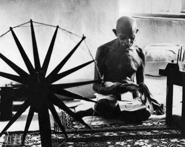 Индийский политический и общественный деятель. Автор фотографии: Маргарет Бурк-Уайт, 1946 год.
